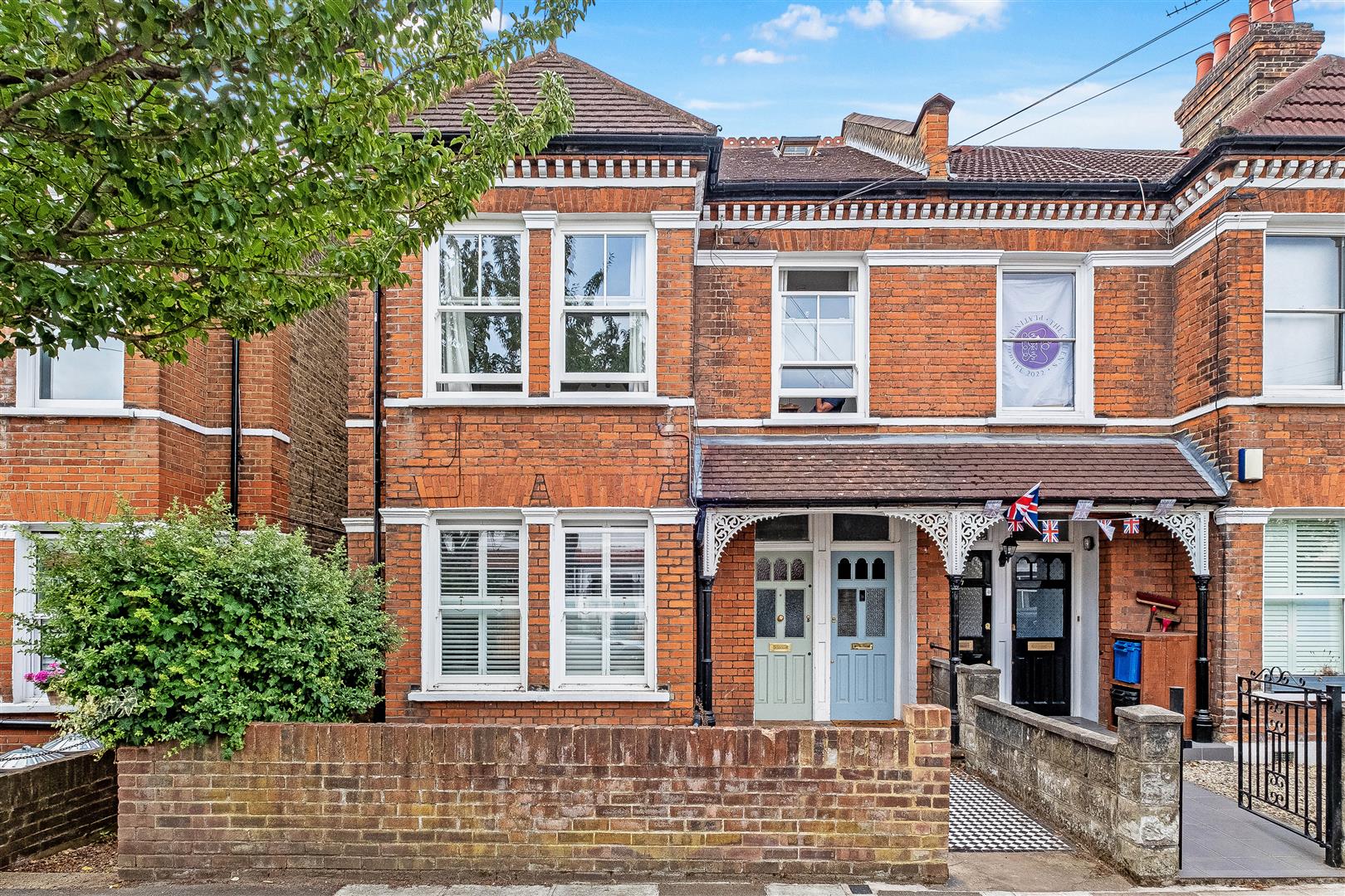 Kingsway, Mortlake, SW14 James Anderson South West London Estate Agents